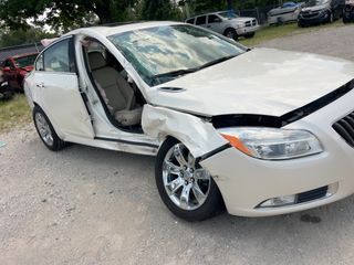 2012 Buick Regal Premium 1 - Primary Damage Right Image